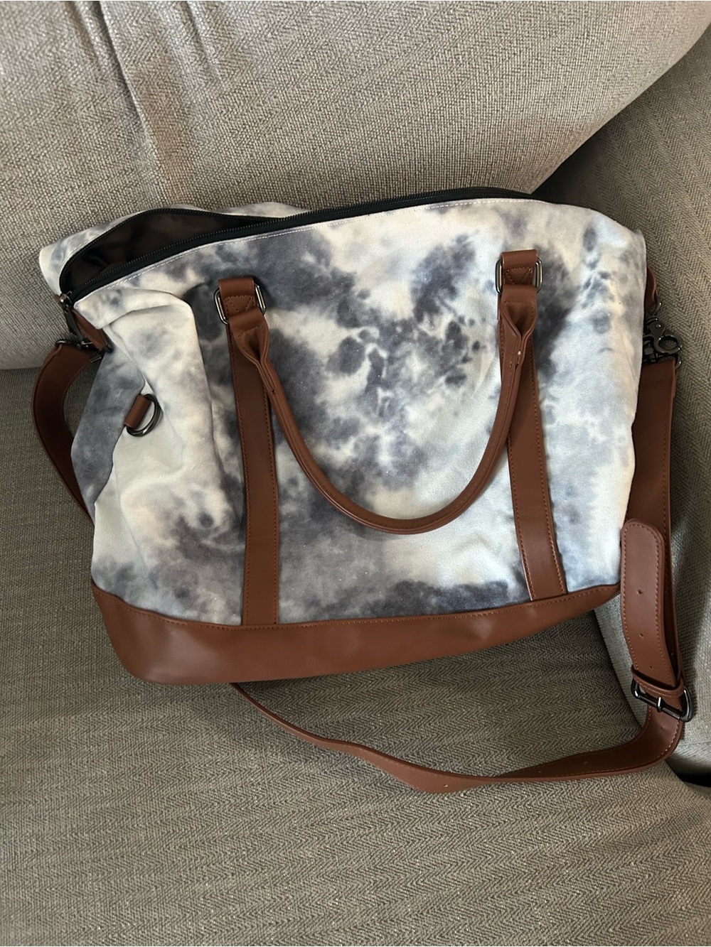 Bag with Brown Trim - Gray Tie-Dye